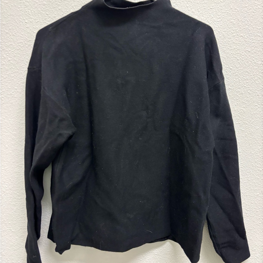 Zyia Active Sweater – Black - small
